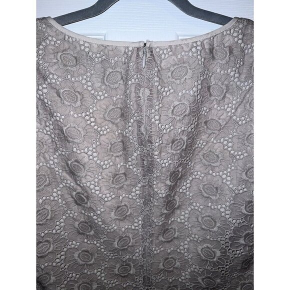 BANANA REPUBLIC Womens Lace Overlay Lined Sleeveless Peplum Top Sz 8 - Picture 8 of 10